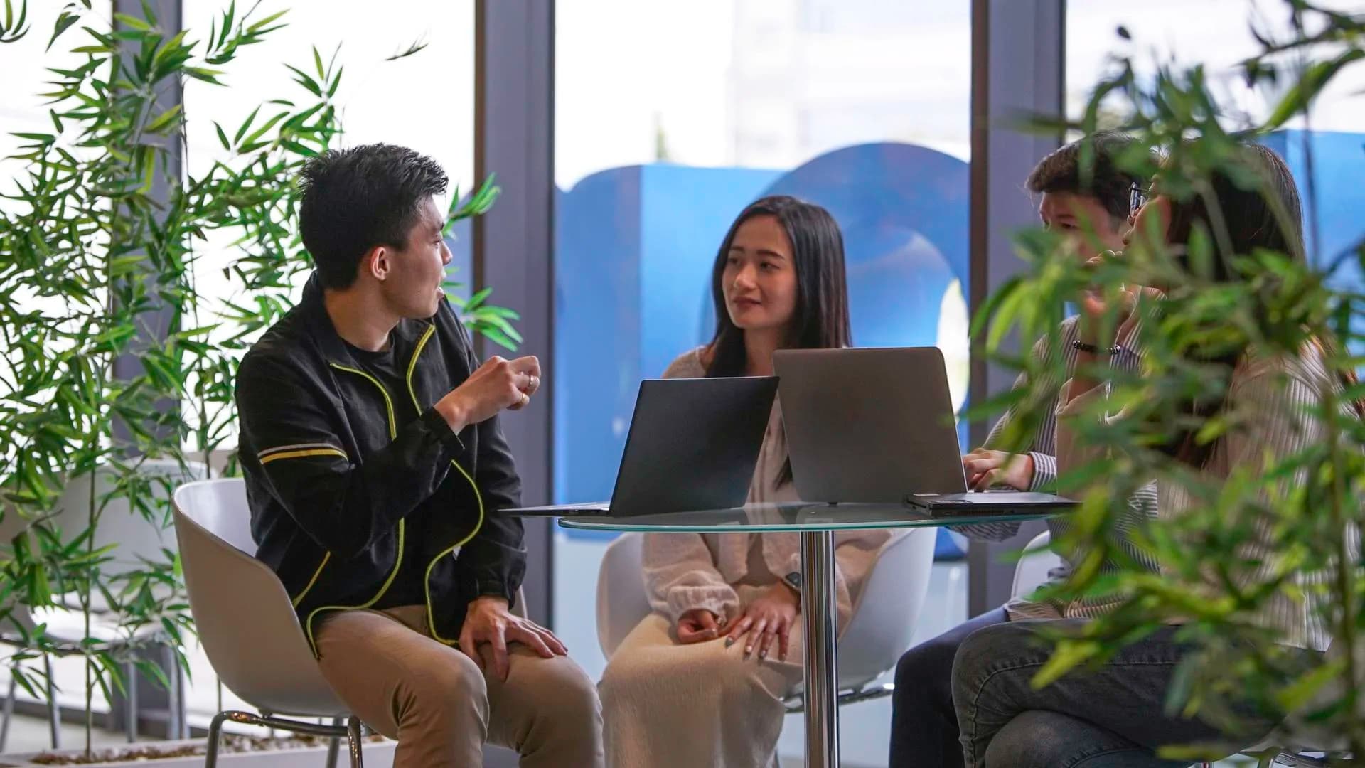 Picture of Live Chat events